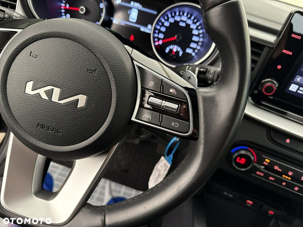 Kia Ceed - 26