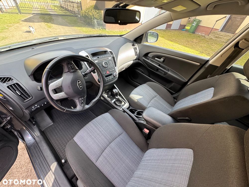 Kia Ceed 1.6 CRDi Spirit - 7