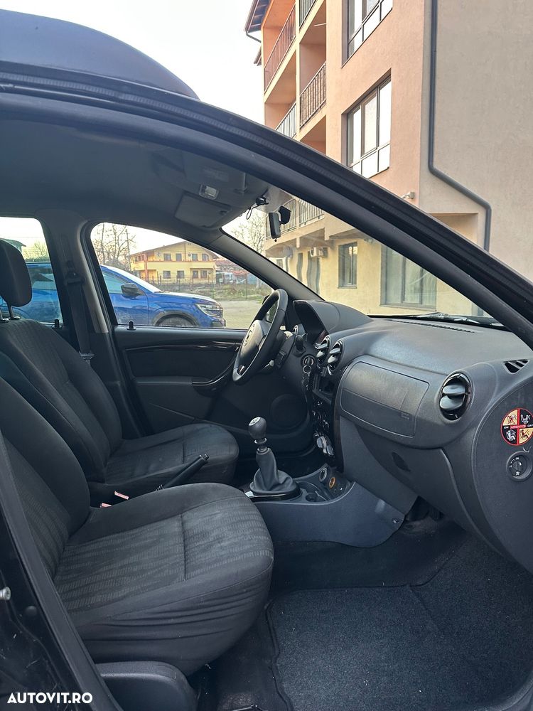 Dacia Duster dCi 110 FAP 4x4 Prestige - 8