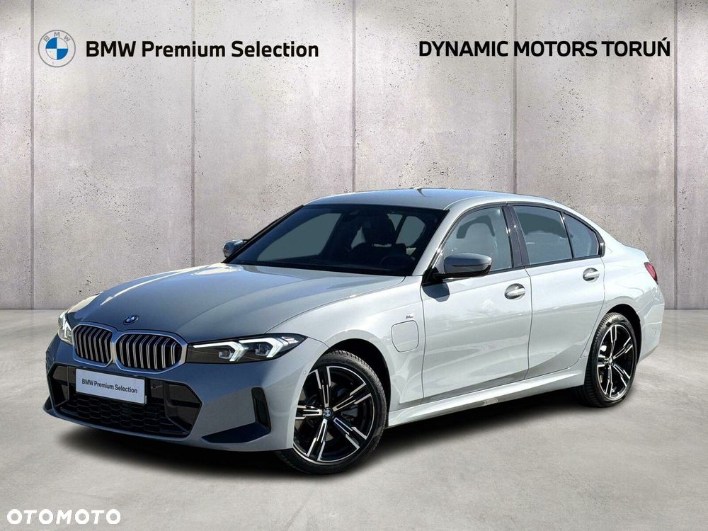 BMW Seria 3 330e PHEV M Sport - 2