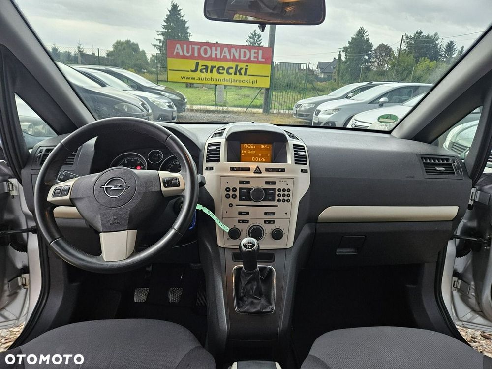 Opel Zafira - 13