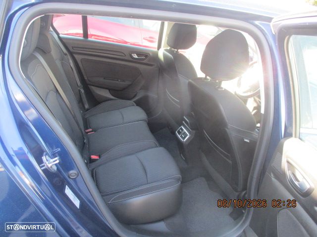 Renault Mégane 1.5 dCi Bose Edition - 10