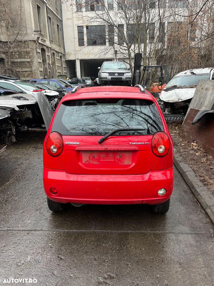 Dezmembrez Chevrolet Spark 2006 rosu benzina - 12