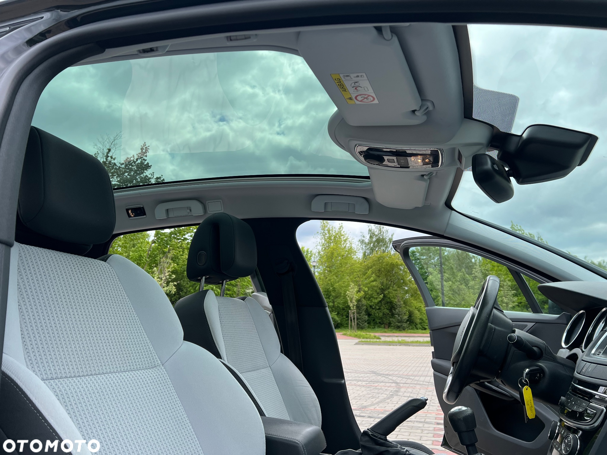 Peugeot 508 SW HDi FAP 140 Family - 26