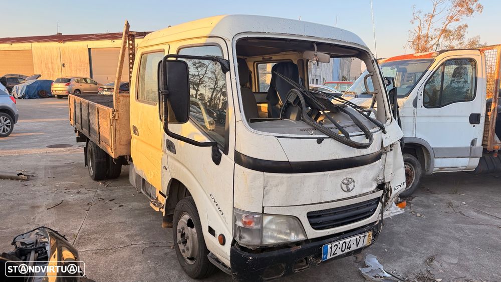 Toyota Dyna - 1