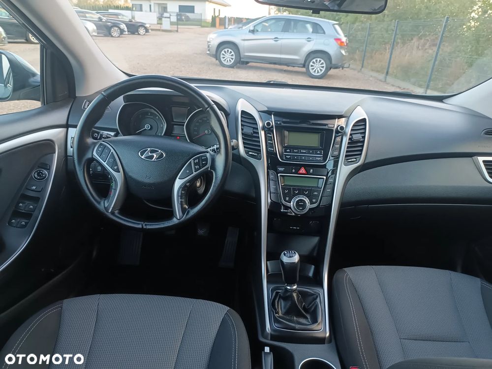 Hyundai i30 1.6 CRDi Blue Comfort - 26