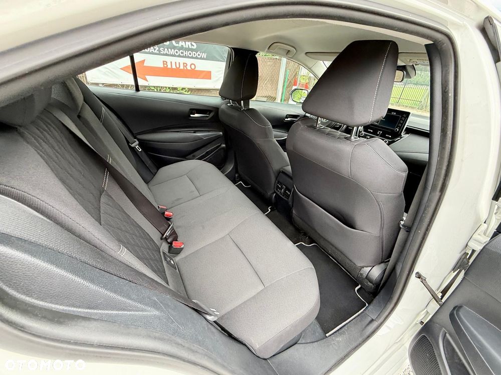 Toyota Corolla 1.8 Hybrid Comfort - 36