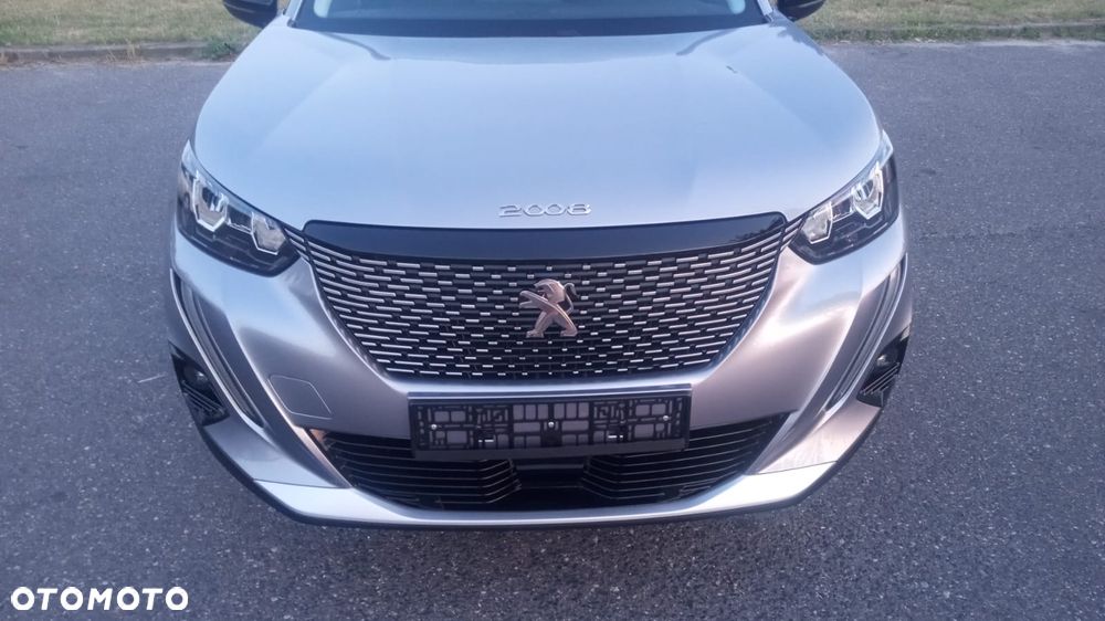Peugeot 2008 1.5 BlueHDi Allure S&S EAT8 - 11