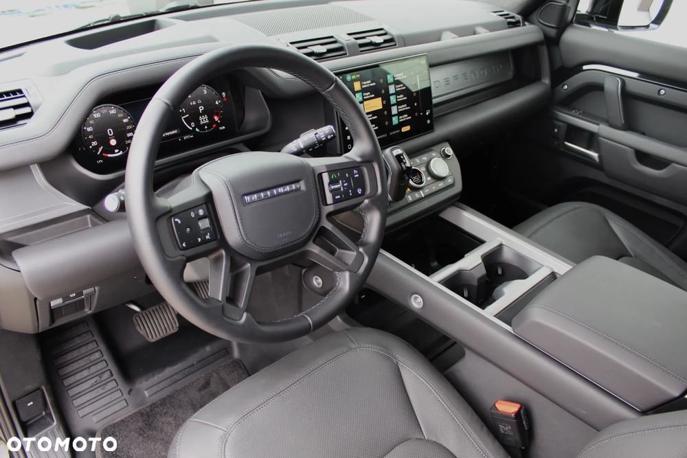 Land Rover Defender - 9