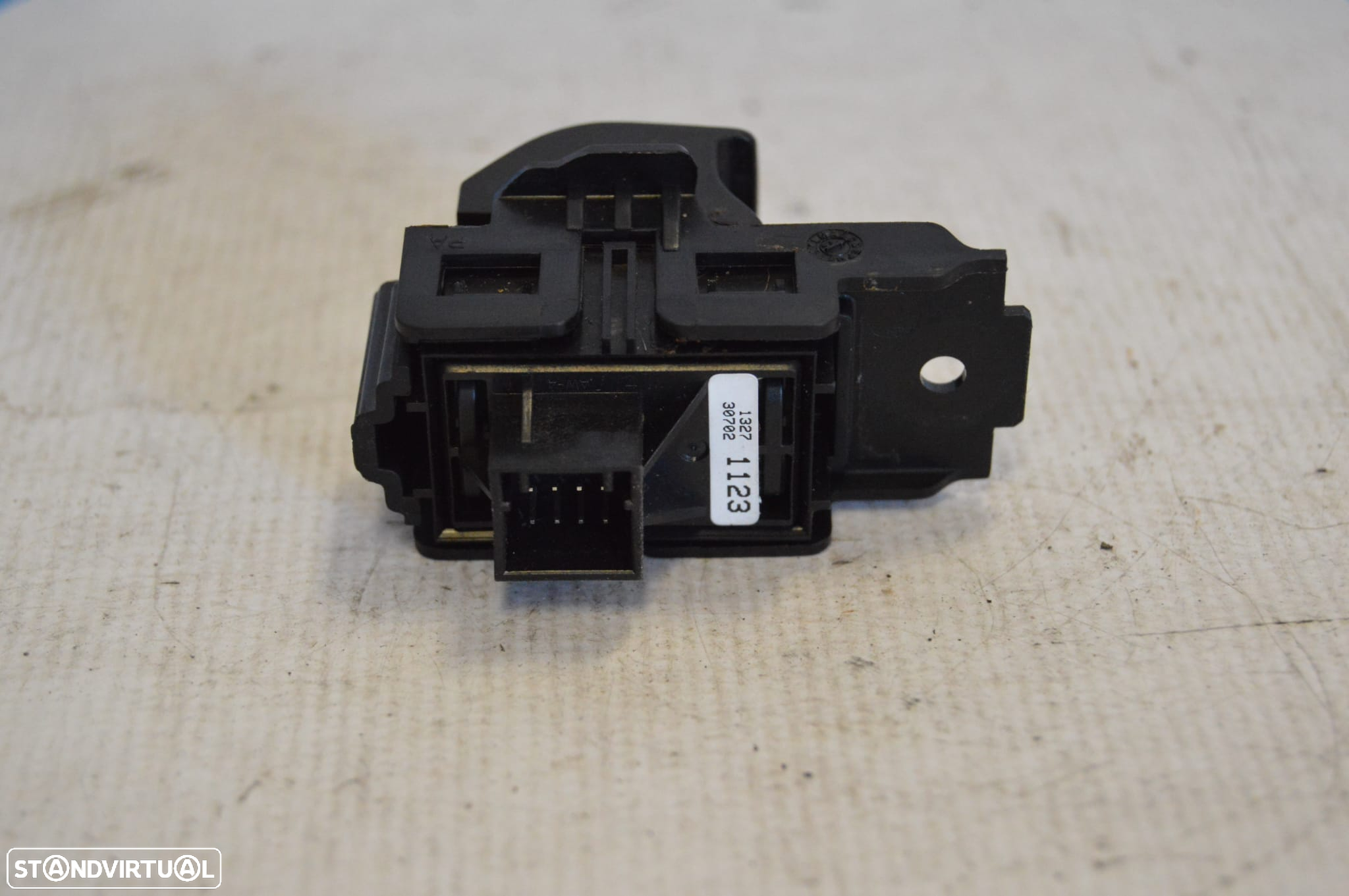 MODULO SWITCH COMANDO COMUTADOR BOTÃO CONTROLO TRAVAO MÃO ELETRICO ELETRONICO GM13271123 13271123 OPEL INSIGNIA A G09 TOURER 2.0 CDTI 130CV A20DT - 4