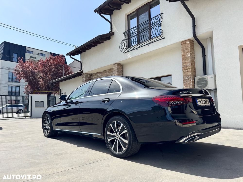 Mercedes-Benz E - 4