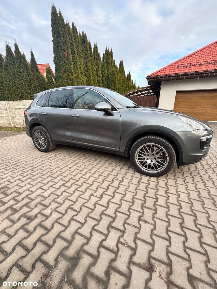 Porsche Cayenne - 9
