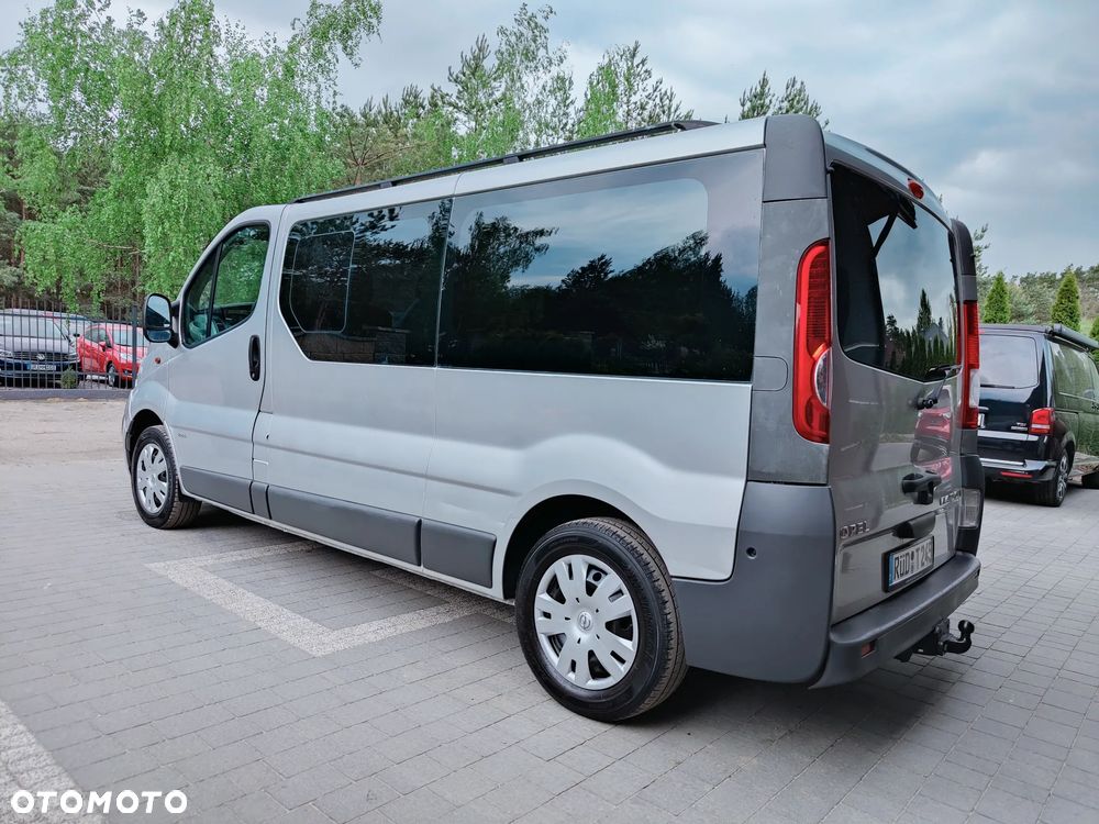 Opel Vivaro L2H1 2.9t - 15