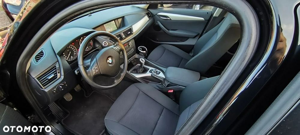 BMW X1 sDrive18d - 9