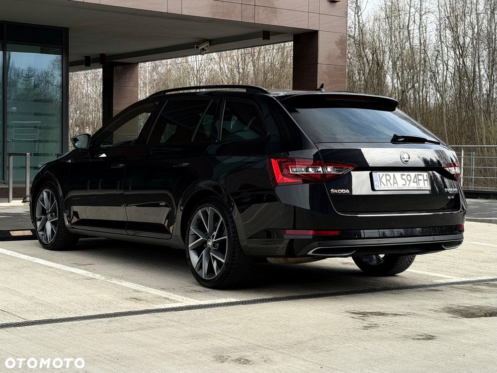 Skoda Superb 2.0 TDI 4x4 Sportline DSG - 19