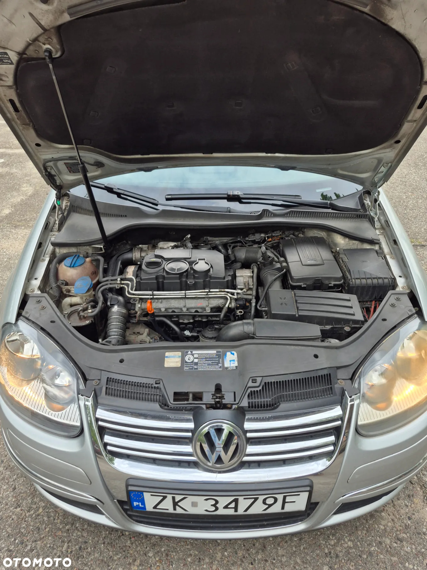 Volkswagen Golf 1.9 TDI DPF Edition BlueMotion - 8