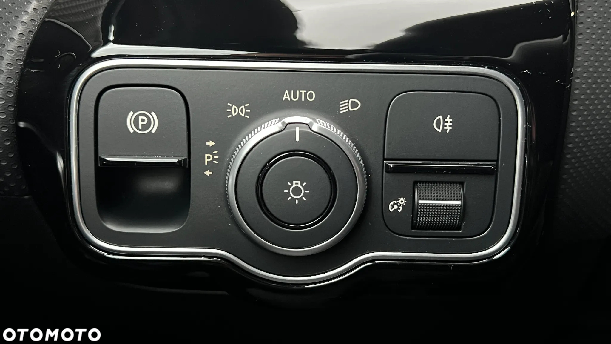 Mercedes-Benz Klasa A 200 Progressive 7G-DCT - 25
