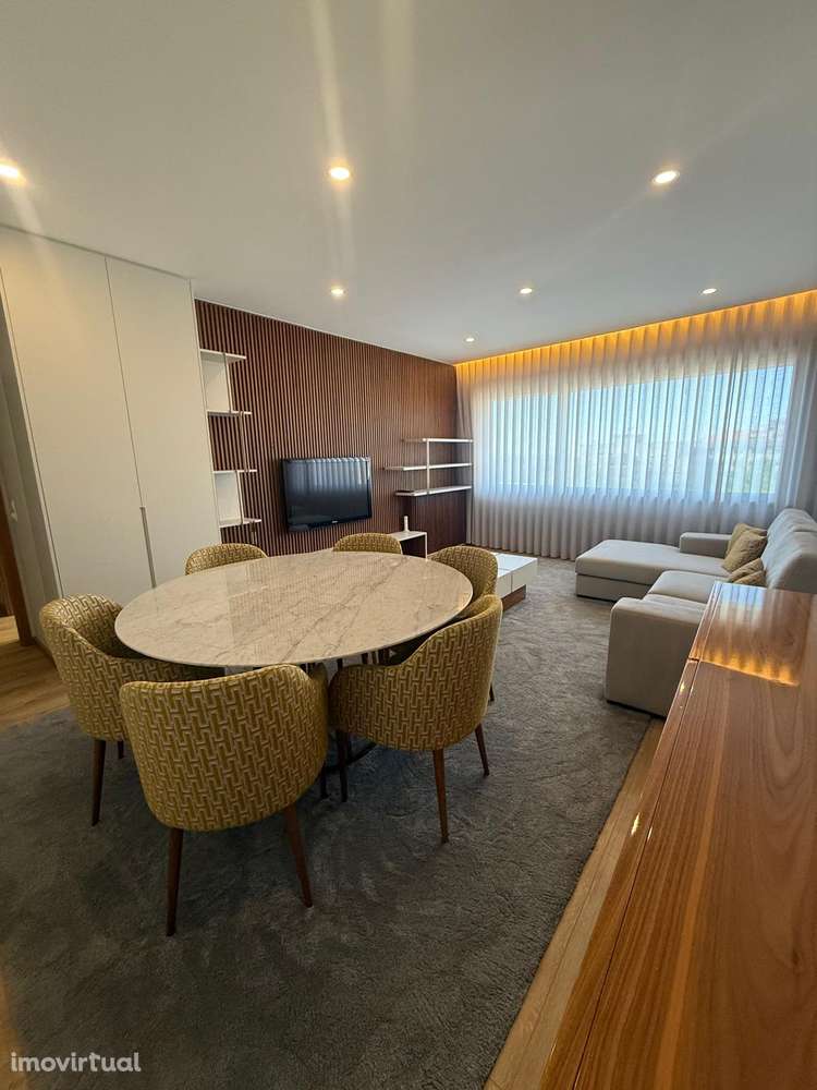 Apartamento T2 Mobilado em Soares dos Reis – Zona Central SD/04611/CO - Grande imagem: 2/22