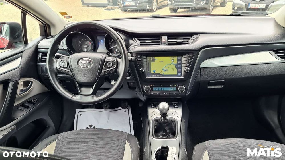 Toyota Avensis - 38