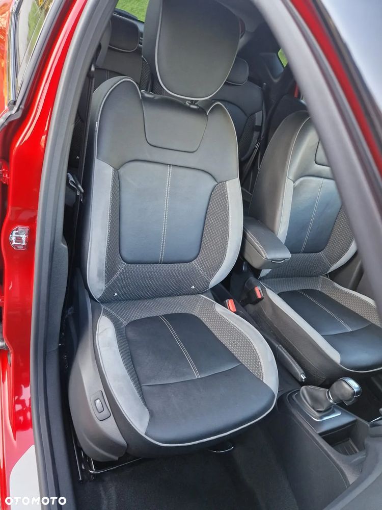 Renault Captur - 16