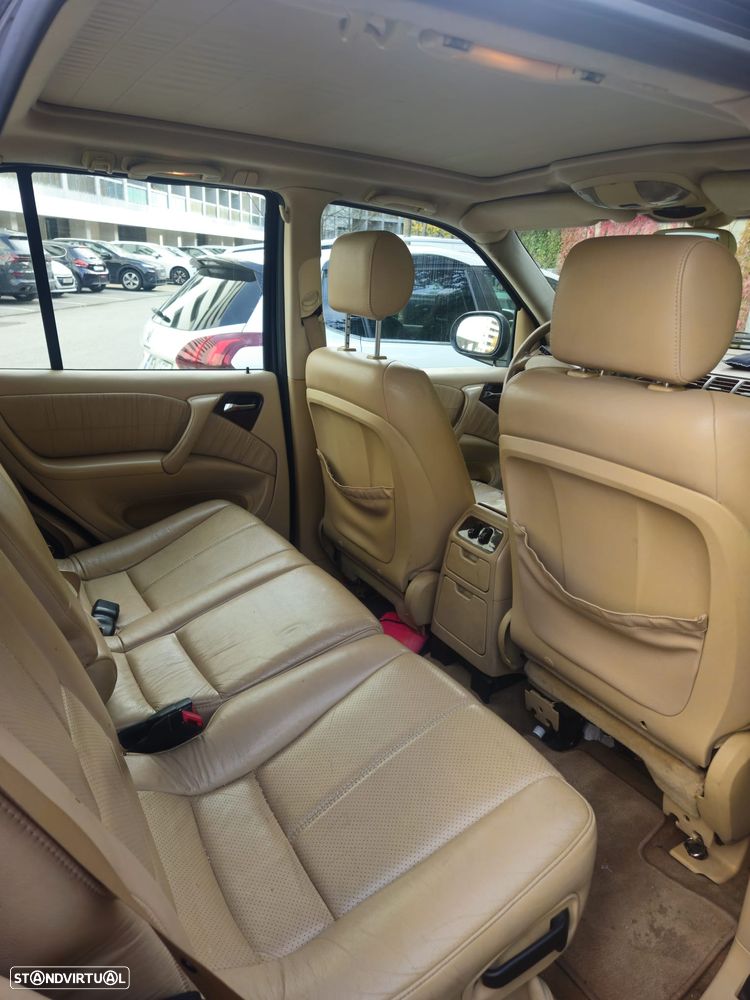 Mercedes-Benz ML 270 - 13