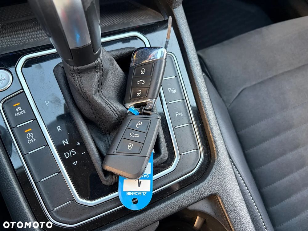 Volkswagen Passat 2.0 TDI EVO Elegance DSG - 31