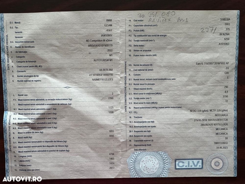 BMW M3 Competition xDrive AT - 29