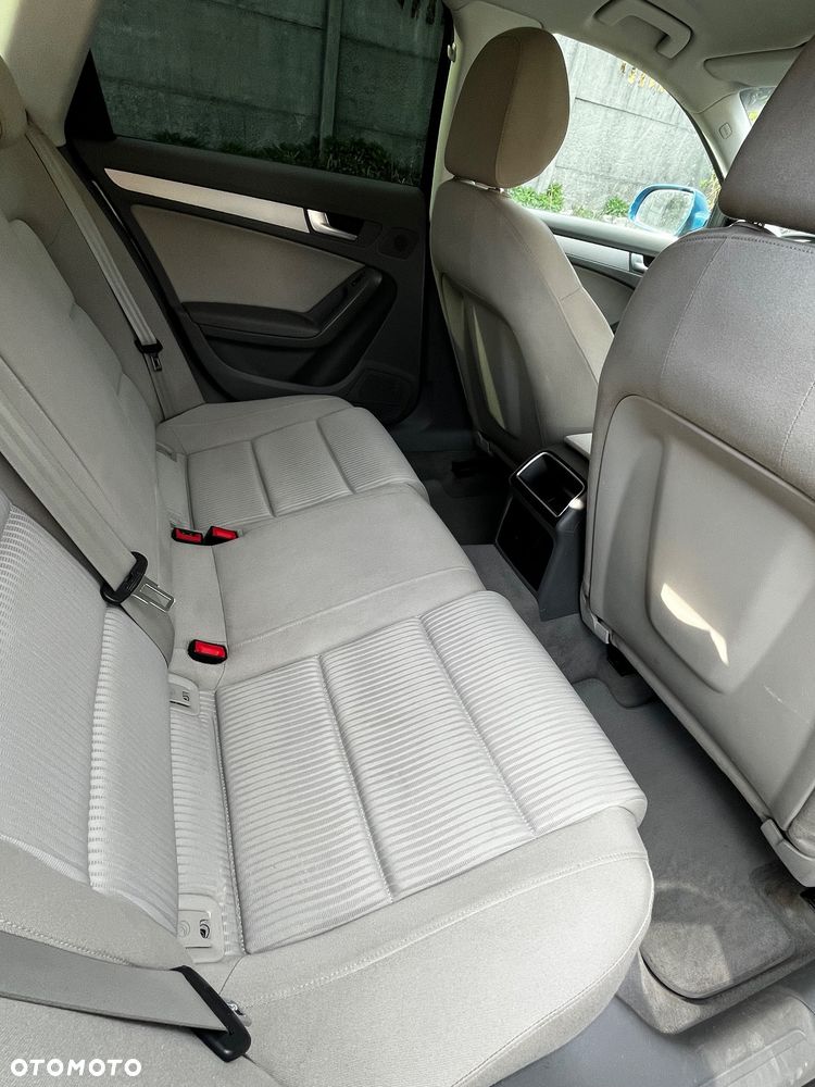 Audi A4 Avant 2.0 TDI Quattro - 8