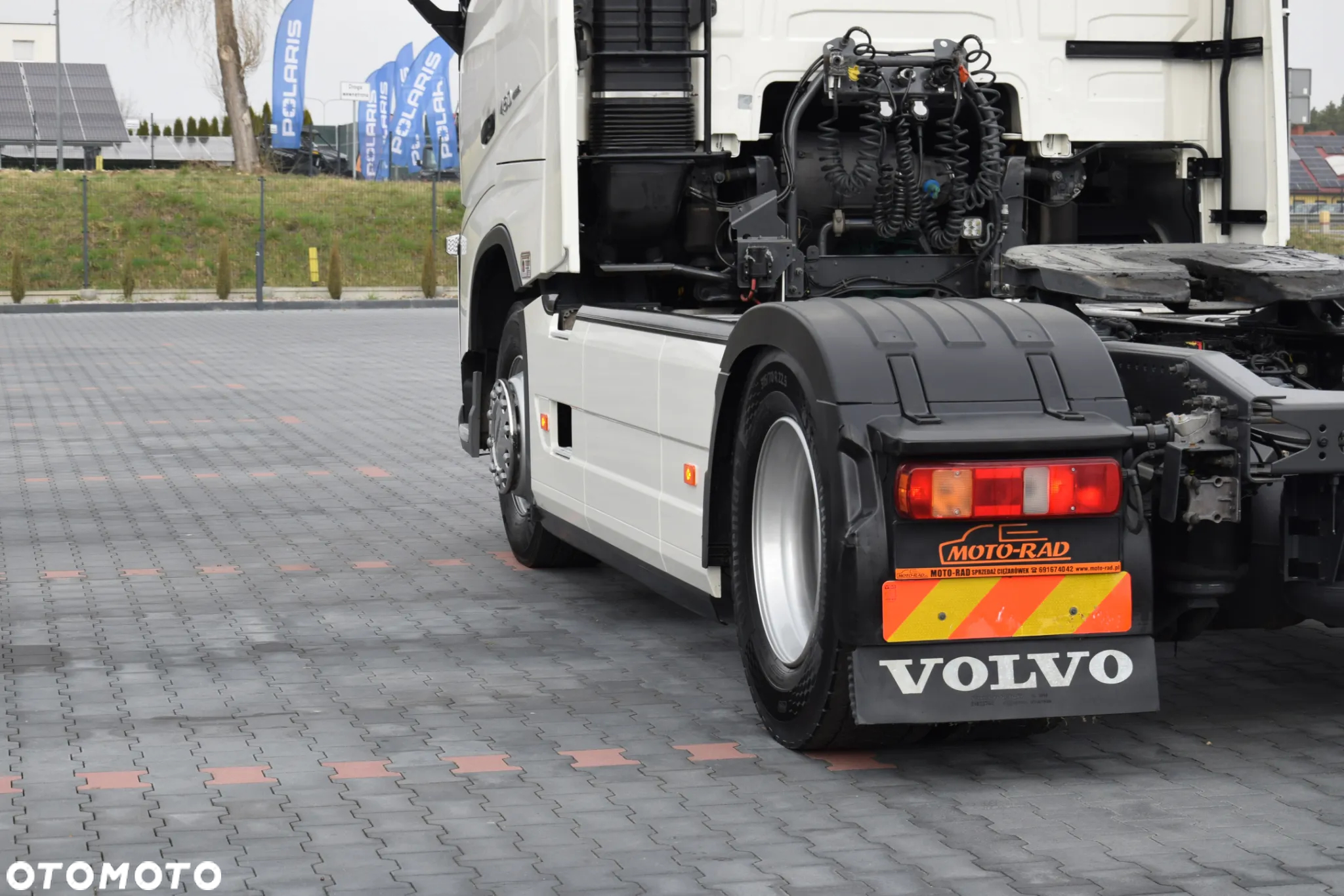 Volvo FH460 / EURO 6 / ACC / LEDY / FULL SPOILERY / SERWISOWANY / SPROWADZONY - 12