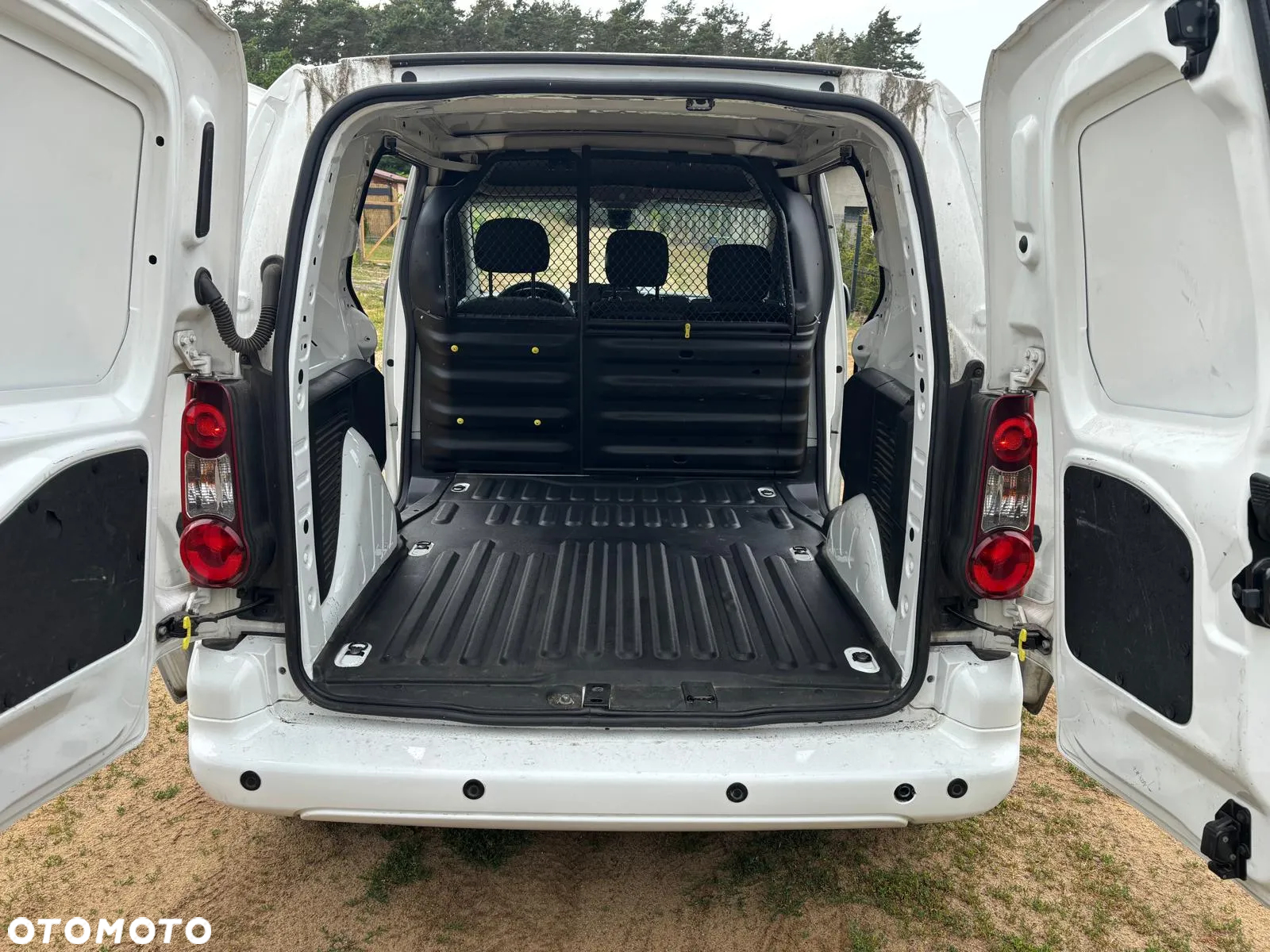 Peugeot Partner - 11