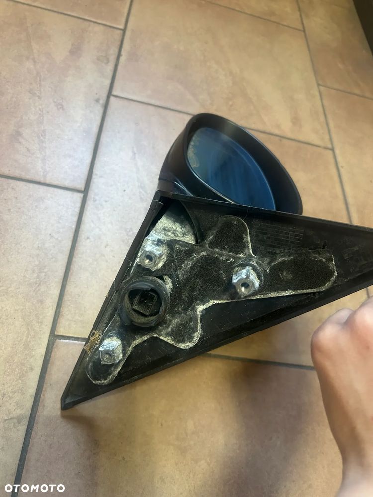 LUSTERKO BMW E81 LEWE EUROPA 5PIN A22 - 3