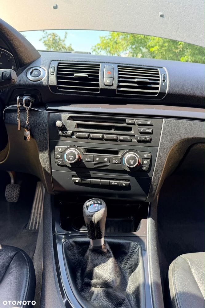 BMW Seria 1 120i Edition Sport - 22