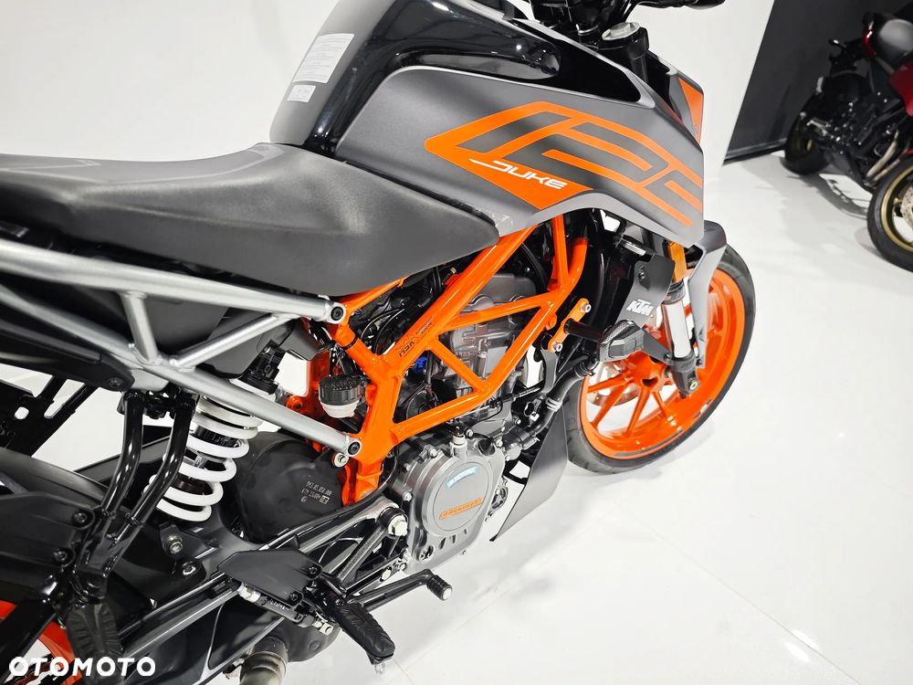 KTM Duke - 11