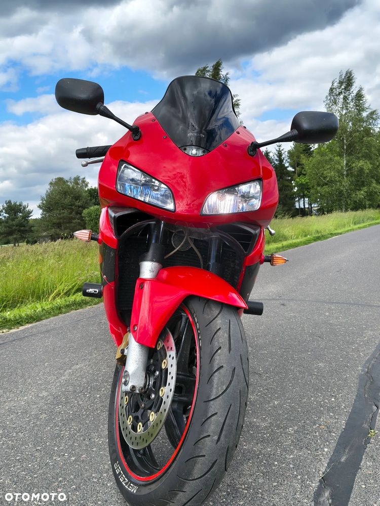 Honda CBR - 9