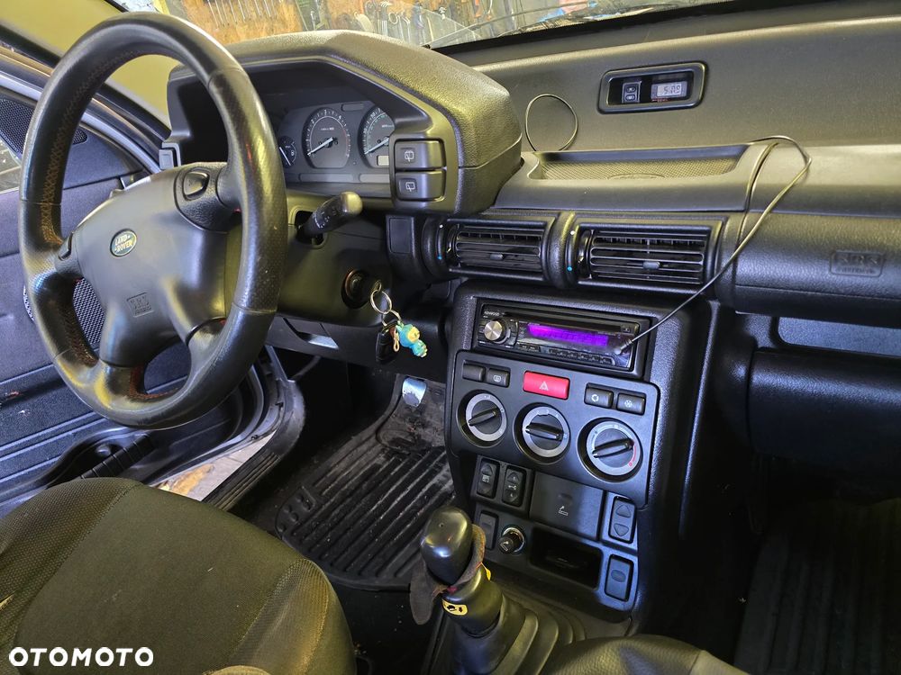 Land Rover Freelander 2.0 D - 23