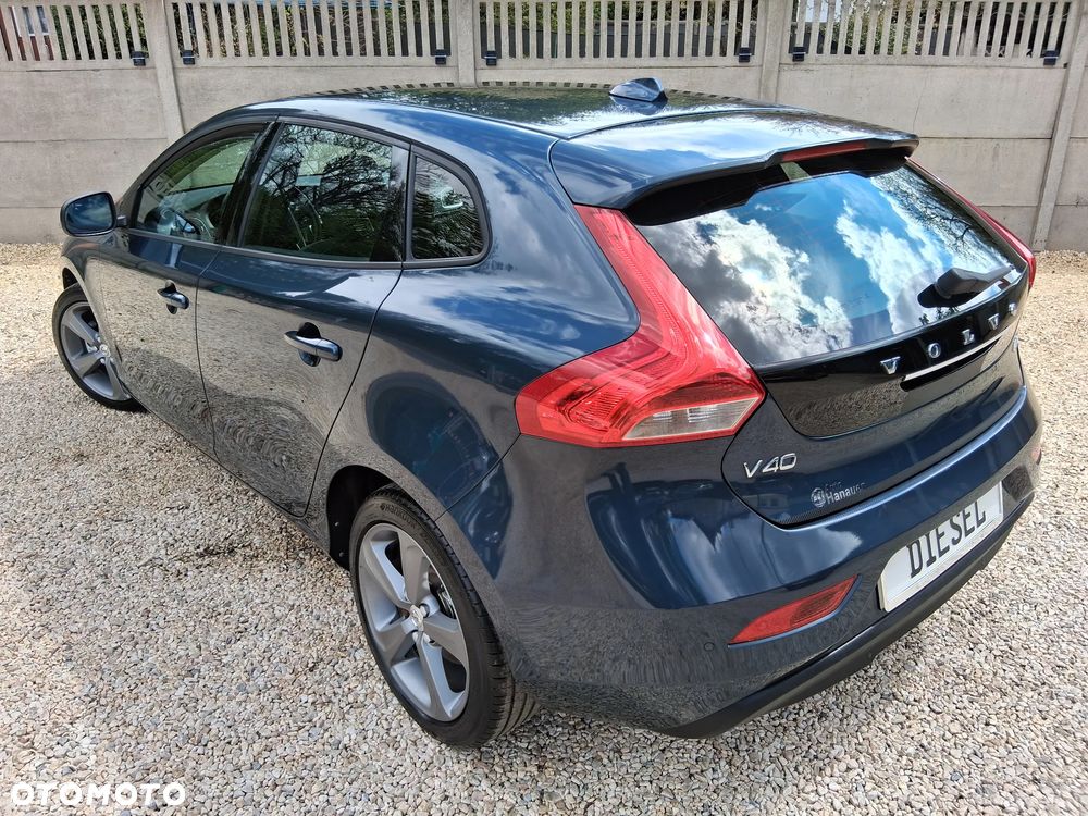 Volvo V40 D2 Inscription - 38