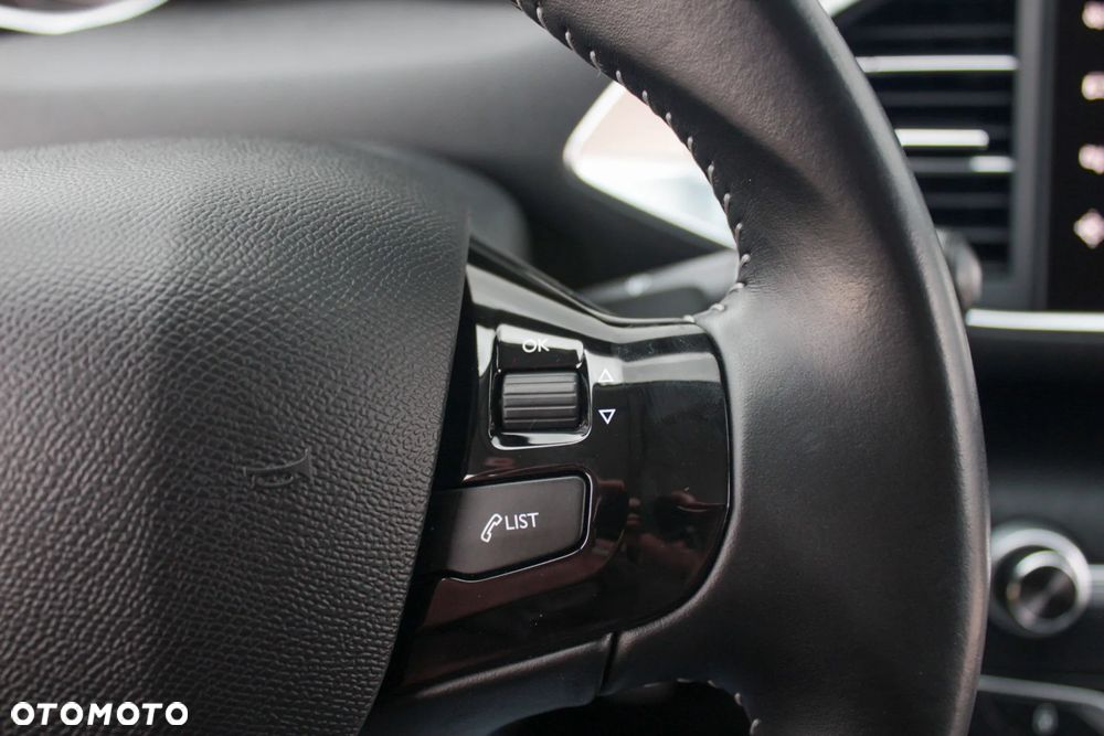 Peugeot 308 1.2 PureTech Active S&S - 22