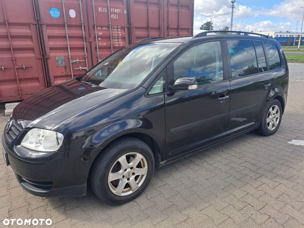 Volkswagen Touran 1.9 TDI Highline - 9