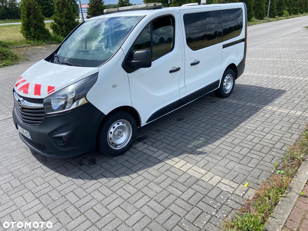 Opel Ambulans Karetka vivaro - 10