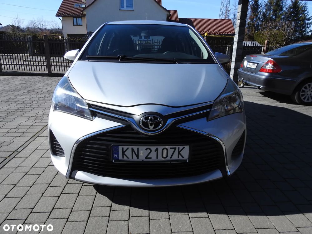 Toyota Yaris 1.0 Active EU6 - 18