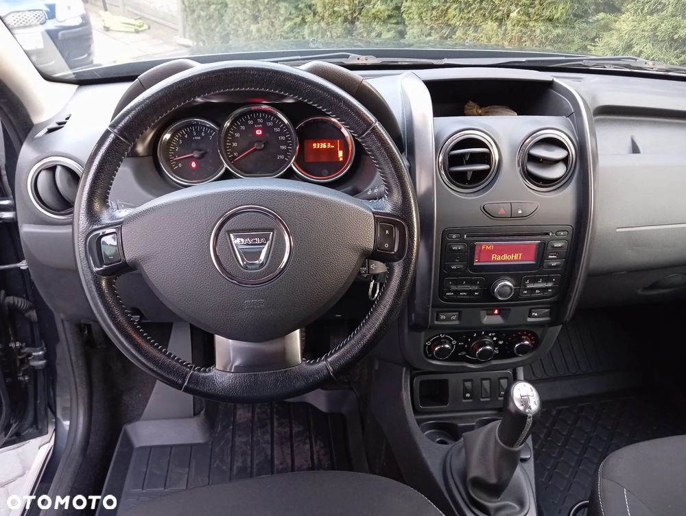 Dacia Duster 1.6 SCe Laureate S&S - 33