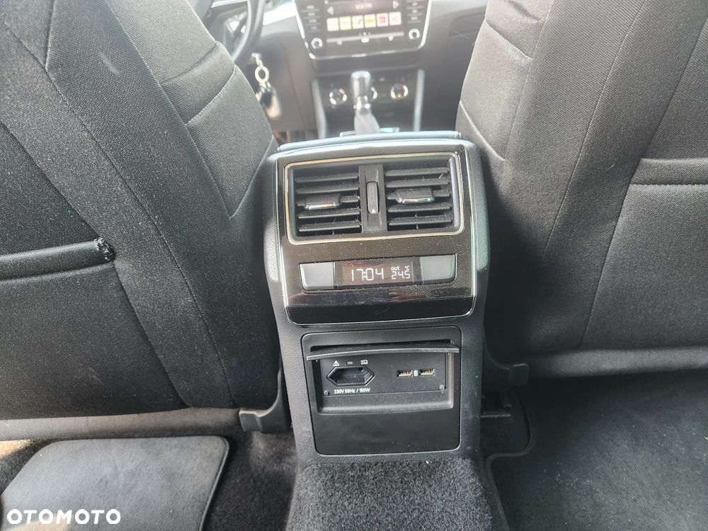 Skoda Superb 2.0 TDI DSG Style - 7