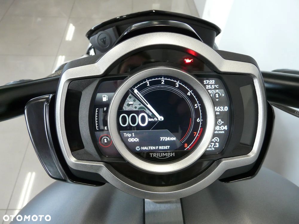 Triumph Rocket - 23