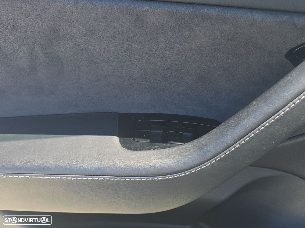 Tesla Model 3 Long-Range Dual Motor AWD - 12