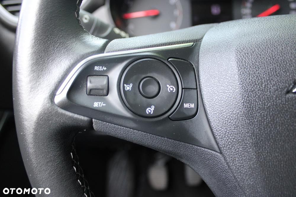 Opel Crossland X - 18