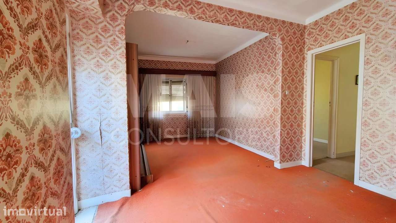 Prédio no Centro Histórico de Peniche com Elevado Potencial de Inve... - Grande imagem: 5/25