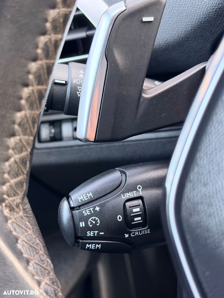 Peugeot 3008 1.5 BlueHDI S&S EAT8 Active - 30