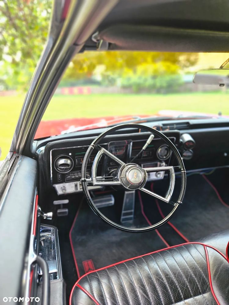 Oldsmobile Toronado - 8