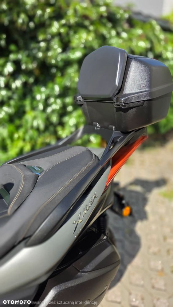 Yamaha X-max - 10