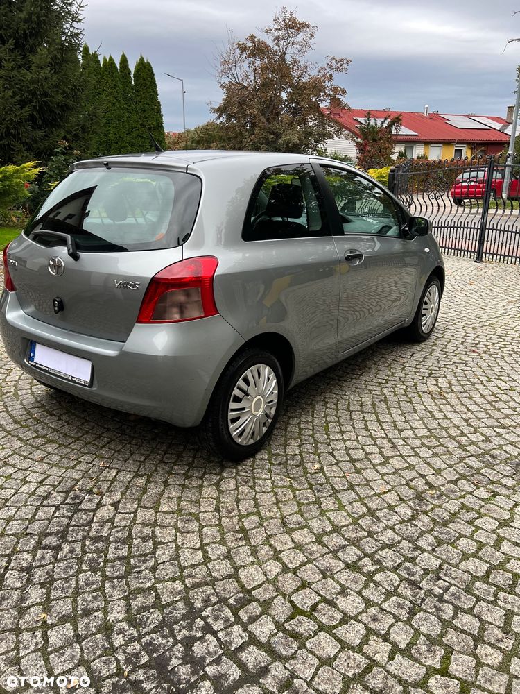 Toyota Yaris - 5